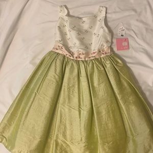 Beautiful LePink girls dress